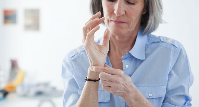 Artrosi della mano: più a rischio le donne in post-menopausa '