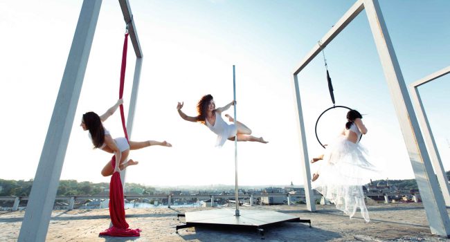 Sport e sex appeal: boom di pole dance e discipline aeree '